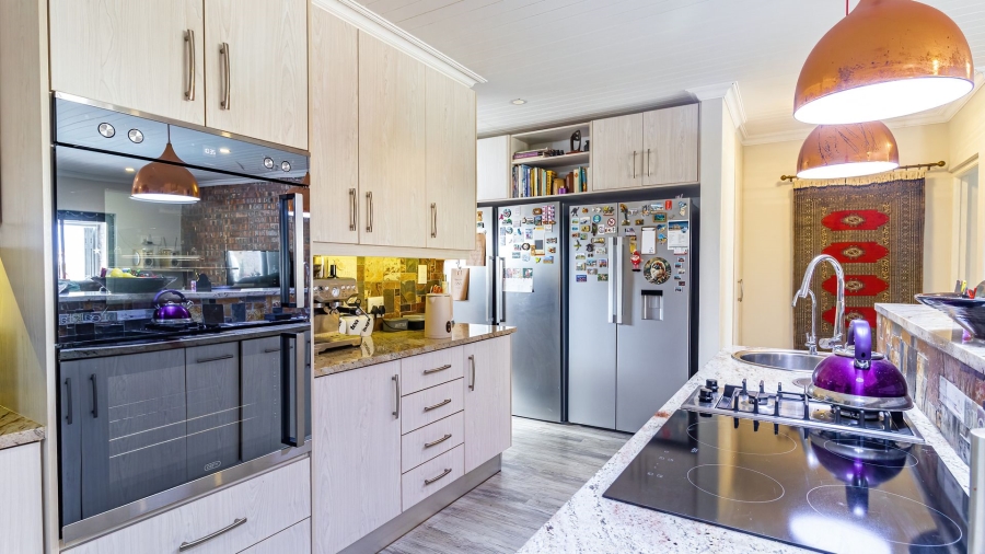 3 Bedroom Property for Sale in Yzerfontein Western Cape